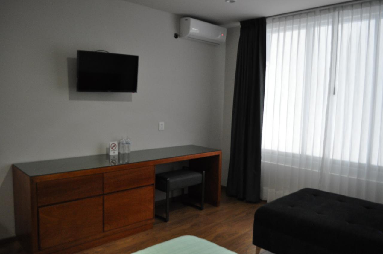 Amd Hotel Сан Хуан де лос Лагос Екстериор снимка
